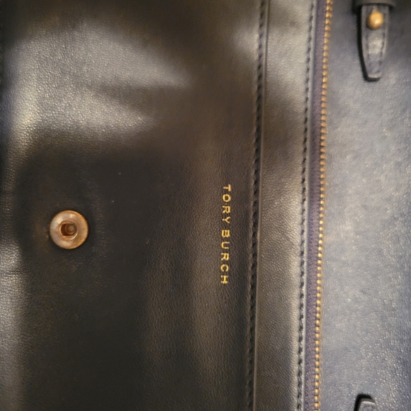 Tory Burch Fleming Wallet Chain Crossbody Purse - Picture 8 of 12